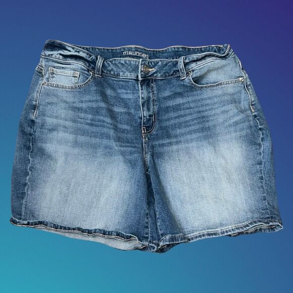 Plus Size Maurices Mid Rise Faded Denim Shorts Size 18W #36 - Picture 1 of 4